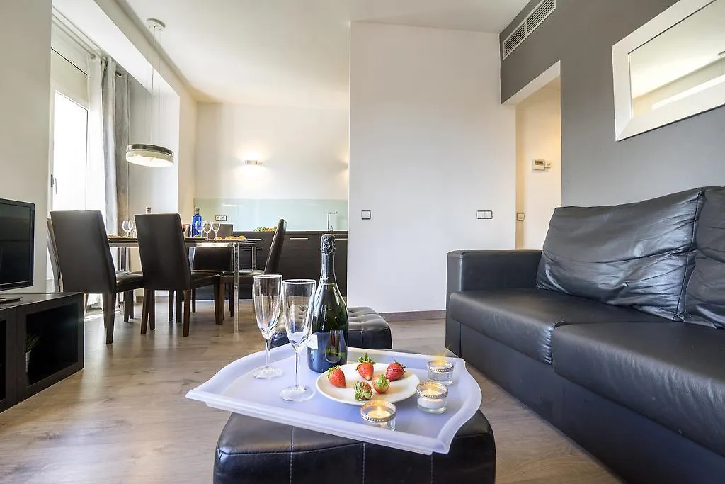 Friendly Rentals Living Comfort Barcelona Lägenhet